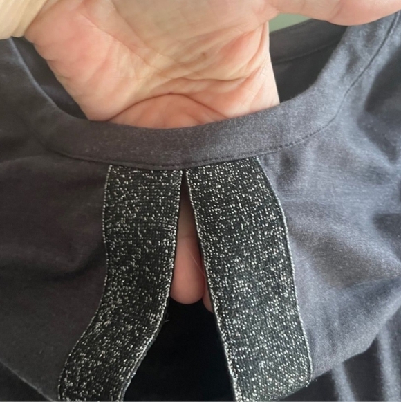 NWT J.JILL Women Top Blouse Size Large Long Sleeves Crew Neck Gray Color - Picture 4 of 12